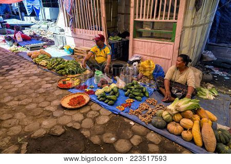 Maumere, Indonesia - May 9: Unidentified People Sell Vegetables At The Main Market In Maumere, Indon
