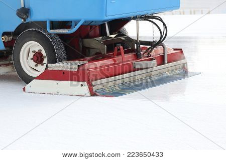 special machine ice harvester cleans the ice rink