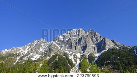 Beautiful landscape Canadian Rocky Mountains, Alberta, Canada