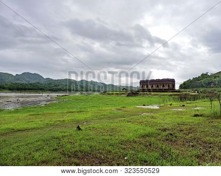 Wat Saam Prasob, The Sunken Temple. Landscape Sangklaburi, Kanchanaburi, Thailand