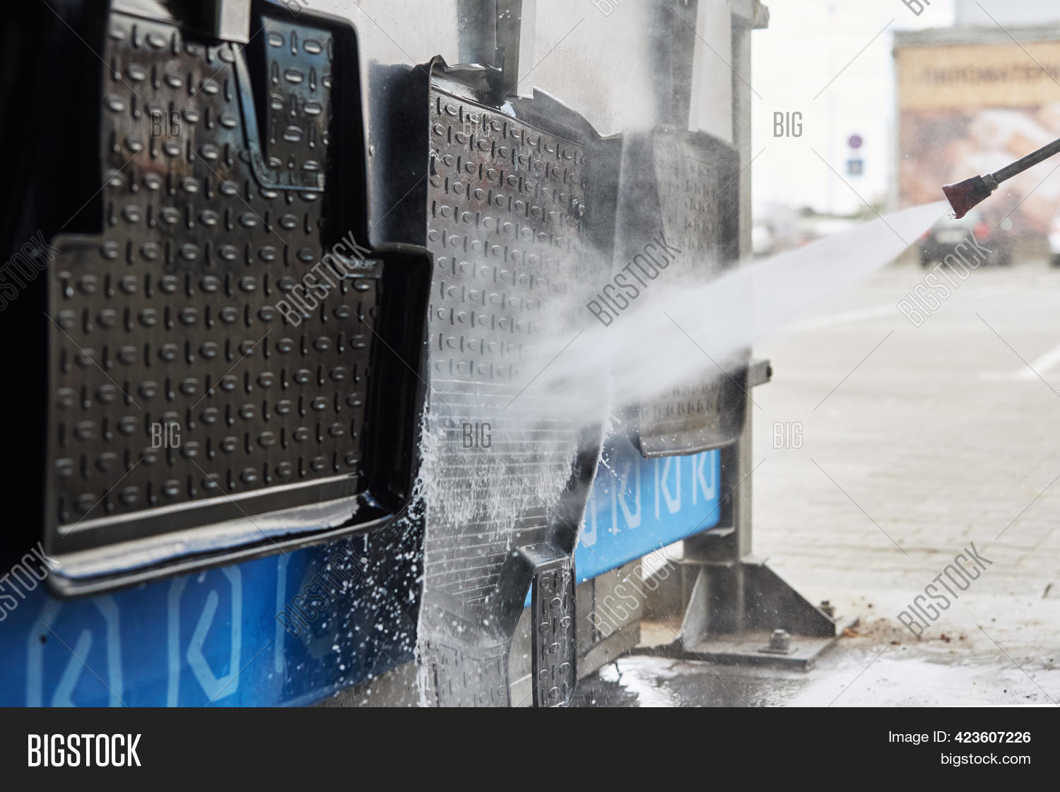 Car Washing. Cleaning Image & Photo (Free Trial) Bigstock