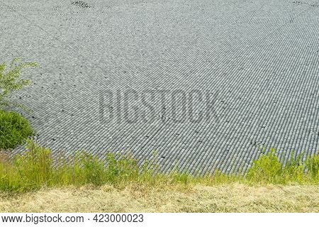 Black Plastic Balls For Filling Reservoirs. Shadow Balls Are Small Plastic Spheres That Float On The