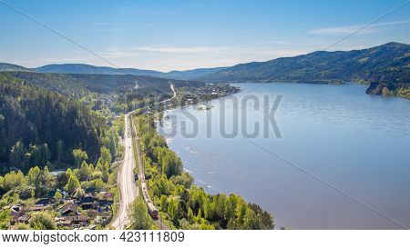 Sliznevo, Divnogorsk, Russia - June 1, 2021: View Of The Village Sliznevo And Yenisei River From The