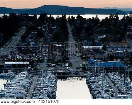 Anacortes, Wa, Usa - April 15, 2019: Anacortes At Sunset, Scenic View From Cap Sante Park