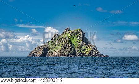 Beautiful Rock Of Skellig Michael Island With Monks Hermitage On The Top, Where Star Wars Were Filme