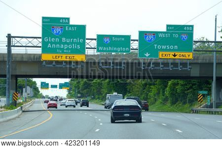 Maryland, U.s.a - May 17, 2021 - The Traffic On Interstate 95 South And 695 Splits Into Towson, Glen