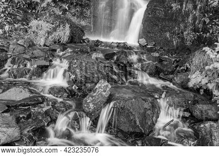 Hollowbrook Waterfall