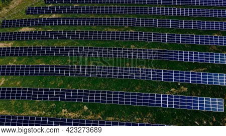 Solar Panel Produces Green, Environmentaly Friendly Energy