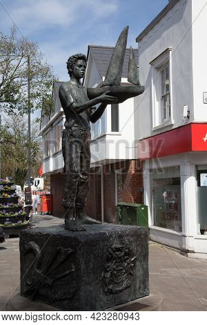 The Boy And The Boat Statue In Maidenhead, Berkshire In The Uk, Taken On The 30th March 2021