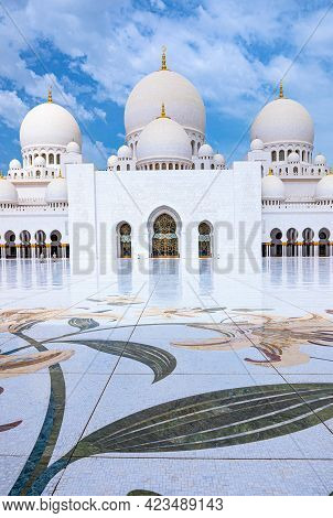 Abu Dhabi, United Arab Emirates - May 17, 2018: The  Sheick Zayed Grand Mosque