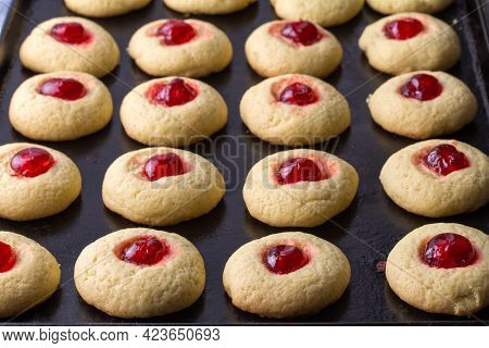 Cherry Cookies On Baking Tray - Delicious Cherry Topped Cookie Background