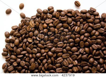 Grãos de café derramados