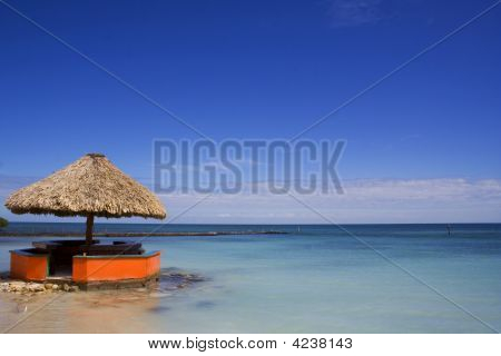 Tiki Hut sulla spiaggia