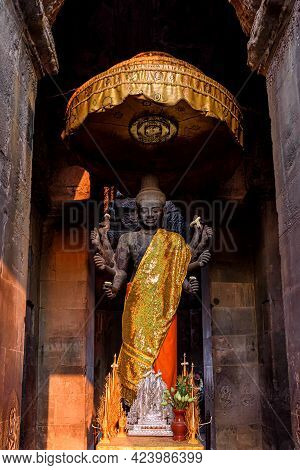 Ancient God Vishnu Statue At Angkor Wat, Siem Reap, Cambodia. Vishnu Is A Hindu God