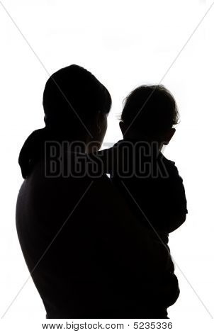 팔에 아이 함께 연 어머니