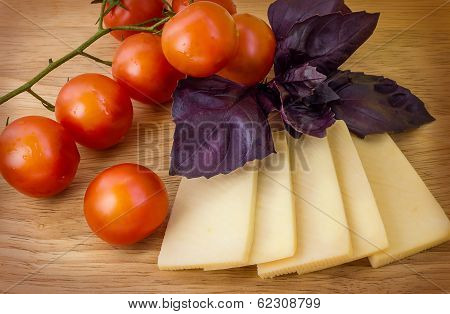 Cheese With Tomatoes And Basil