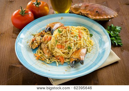 Spaghetti with crab and bottarga