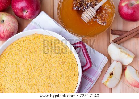 couscous casserole with apples, honey and cinnamon