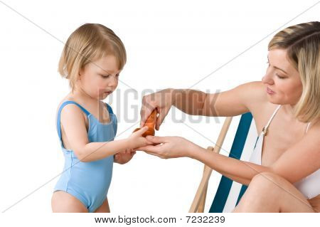 บี - แม่กับเด็กโลชั่นกันแดด