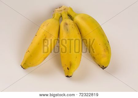 A banch of gold bananas