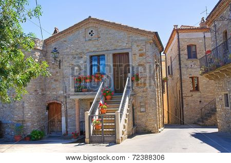 Alleyway. Guardia Perticara. Basilicata. Italy.