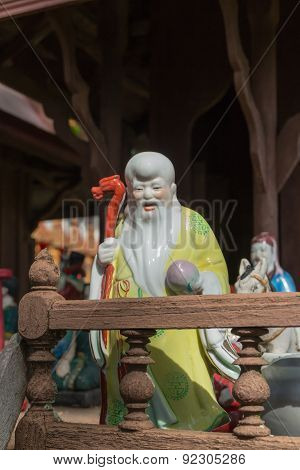 Statue of  Shou the one of Fu Lu Shou