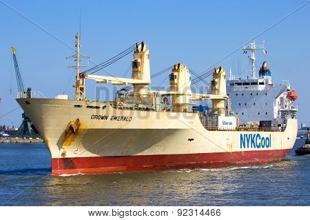 Reefer Ship