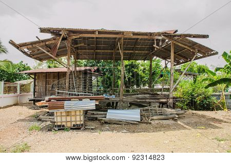Old Deserted Barn