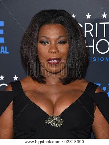 LOS ANGELES - MAY 31:  Lorraine Toussaint arrives to the Critic's Choice Television Awards 2015  on May 31, 2015 in Hollywood, CA                