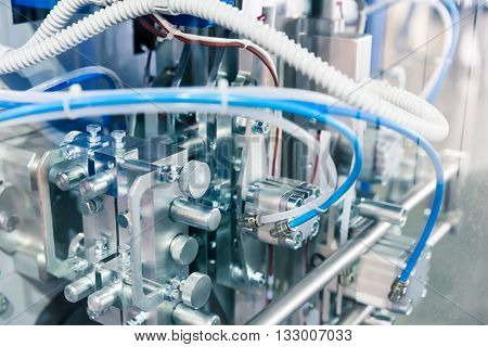 Pneudraulic device