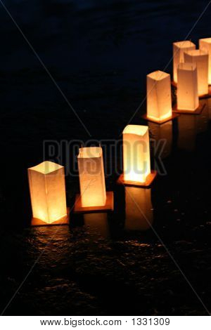 Lanterns_Close