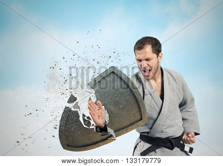Krate man in action