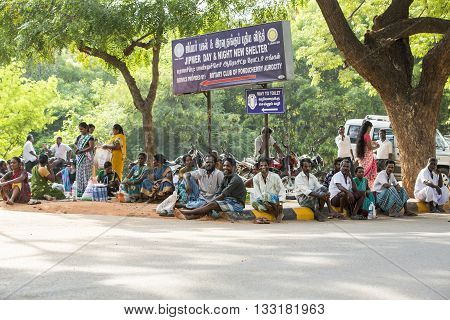 Pondicherry Jipmer hospital India - June 1 2014. Full documentary about patient and their family. While children are hospitalized Families waiting eating outdoor