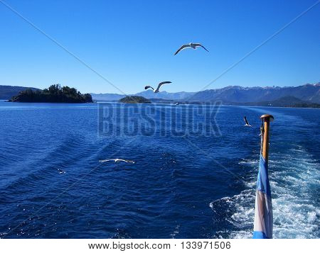 Viaje en barco en la Patagonia Argentina