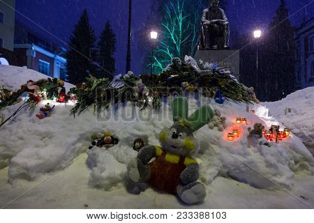 27 March 2018, Russia, Voronezh: The Action Of Commemorating The Victims Of The Fire In The Shopping
