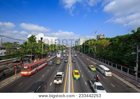 Bangkok, Thailand - March 3, 2018: Traffic On Ngamwongwan Road At Kasetsart University In Bangkok, T