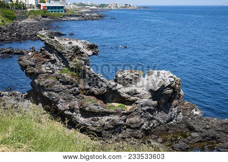 Yongduam Rock. Yongduam Is A Dragon Head-like Rock And One Of The Famous Attraction Near Jeju City. 