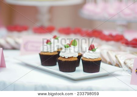 Kendi Festive Bar Birthday Wedding Sweet And Nise