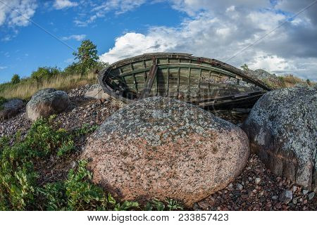 Old Boat, Shore, Evening Light, Sunset, Clouds And Architecture Concept In The Baltic Sea. Mohni, Sm