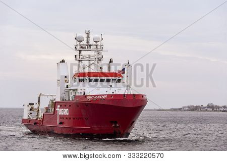 New Bedford, Massachusetts, Usa - November 12, 2019: Offshore Surveying Vessel Fugro Searcher Coming