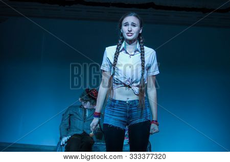 Performance  Lolita