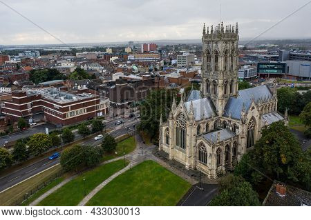 Doncaster, Uk - September 10, 2021.  An Aerial View Of Doncaster Minster Church Of St George