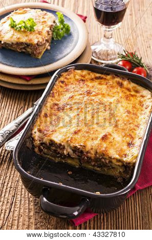 Moussaka in forma di cottura