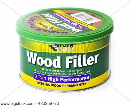 Swindon, Uk - September 17, 2021: Ever Build Medium Stainable 2 Part High Performance Wood Filler - 