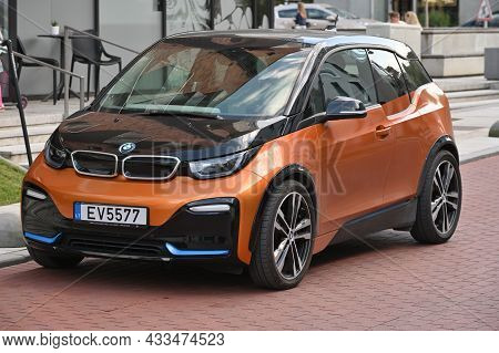 Vilnius - September 09: Bmw I3 Electric Car Parked On A Street On September 09, 2021 In Vilnius, Lit