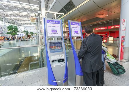 DUSSELDORF - SEP 16: airport interior on September 16, 2014 in Dusseldorf, Germany. Dusseldorf Airport located approximately 7 kilometres north of downtown Dusseldorf