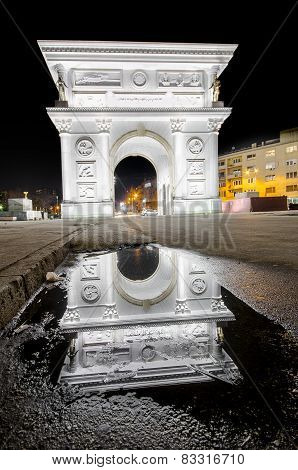 Arc de Triomphe in Skopje, Macedonia