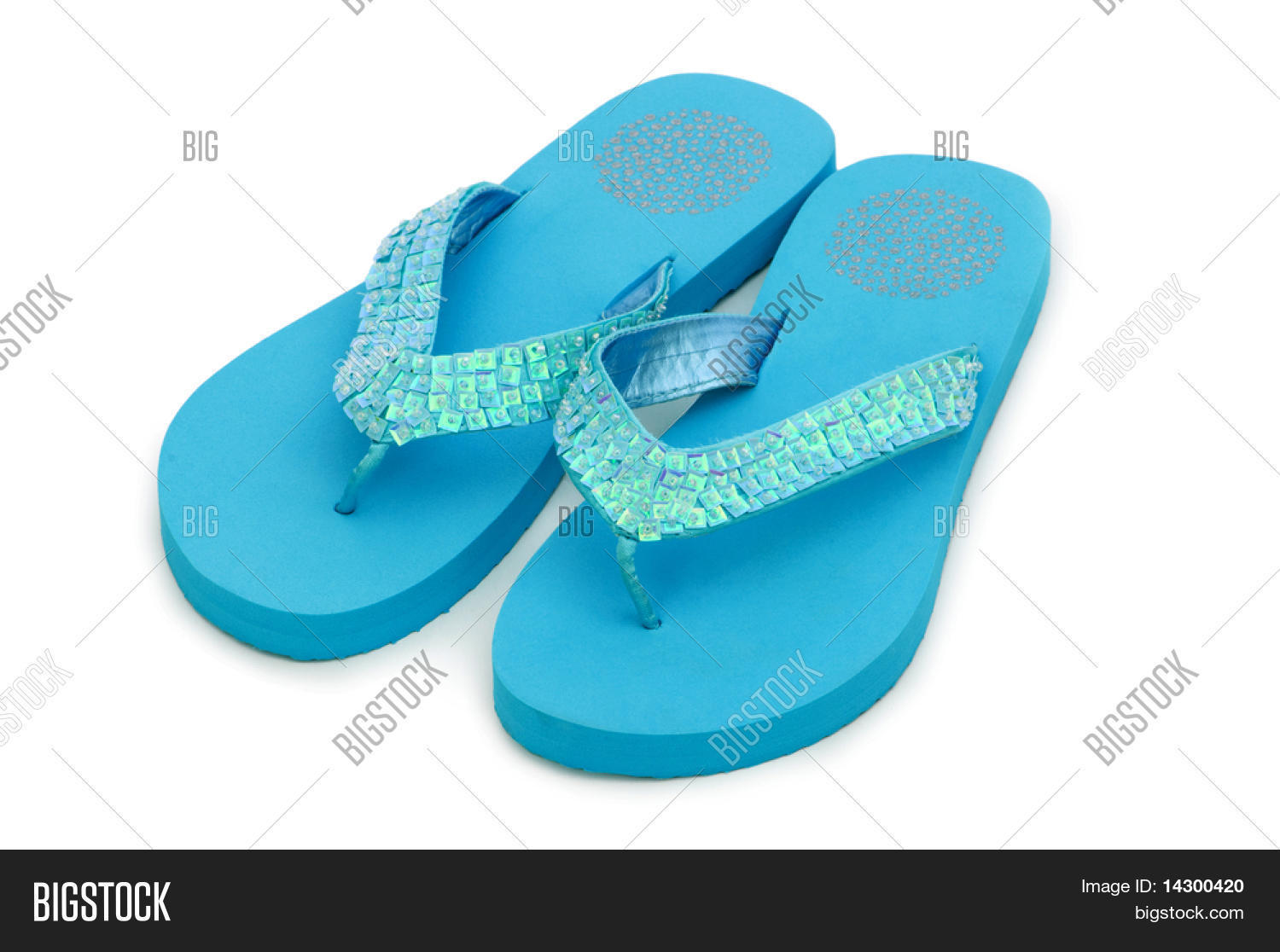 Сланцы для девочек. День шлепок. Смешные шлепанцы. Сланцы eezay flip flop. Прикольные тапочки.
