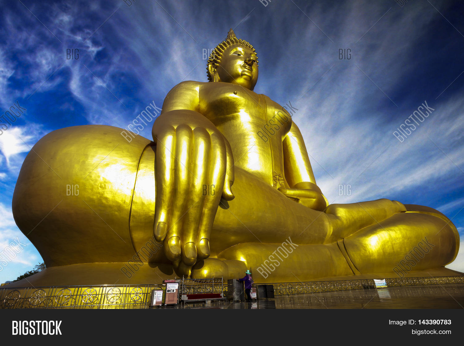 Big Golden Buddha Wat Image & Photo (Free Trial) Bigstock