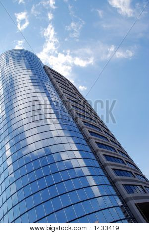 7_Filtered specchio edificio e Sky